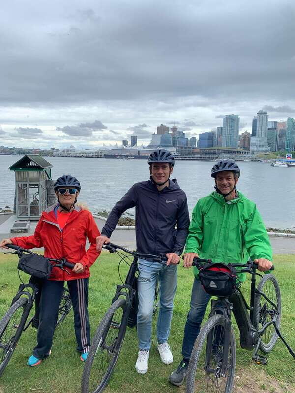 Vancouver Waterfront Guided Bike/E-Bike Tour - What to expect on the ground: pace, group size, and comfort