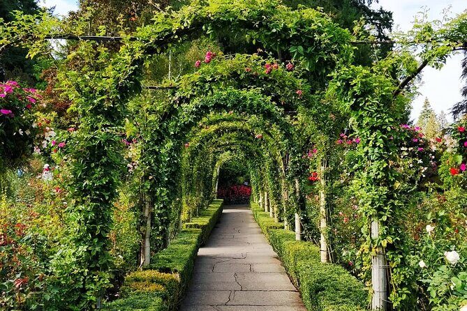 Victoria 1-Day Tour From Vancouver (Butchart Gardens) (Chn&Eng) - Tsawwassen to Victoria: Ferry Ride Tips and What You Actually Get
