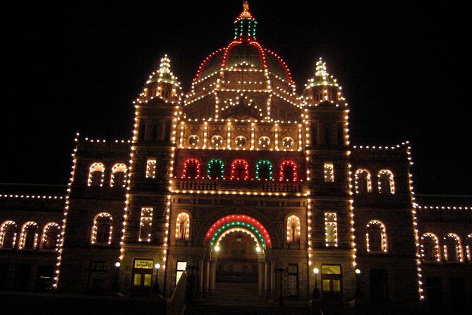 Victoria and Butchart Gardens Christmas Tour - Butchart Gardens at Christmas: Sunken Garden Lights and Themed Walks