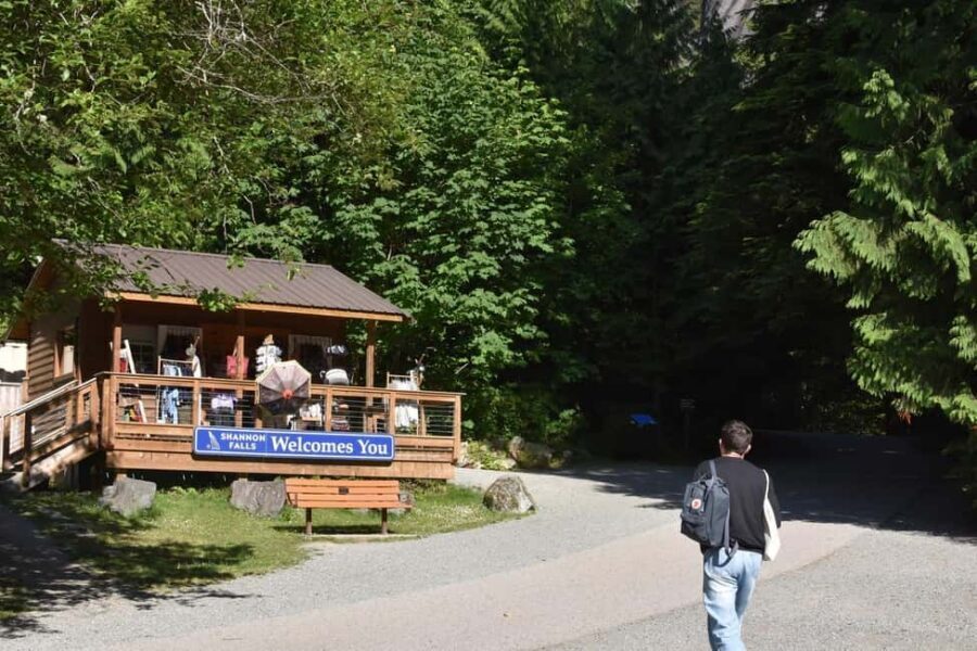 Whistler, Sea to Sky Gondola, and Shannon Falls Day Trip - Back Toward Vancouver With One More BC Moment